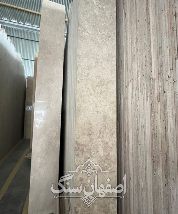سنگ تراورتن زمینه روشن